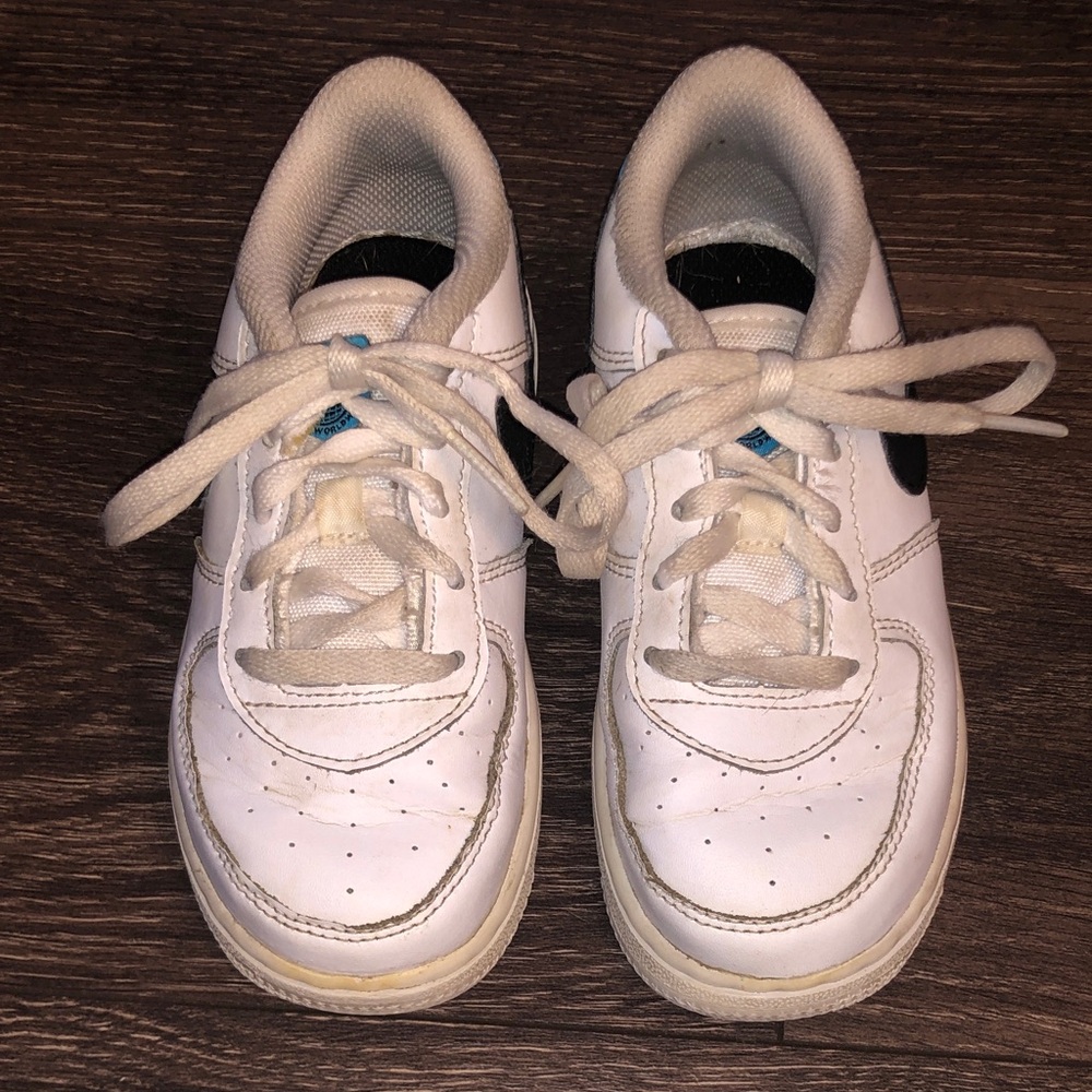 Nike Kids White and Black Sneakers